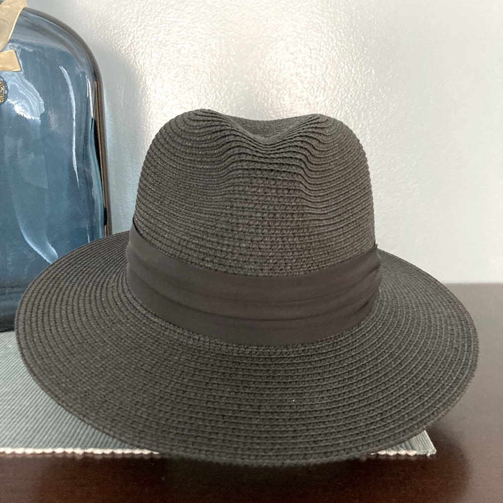 NWOT ladies, black, panama hat